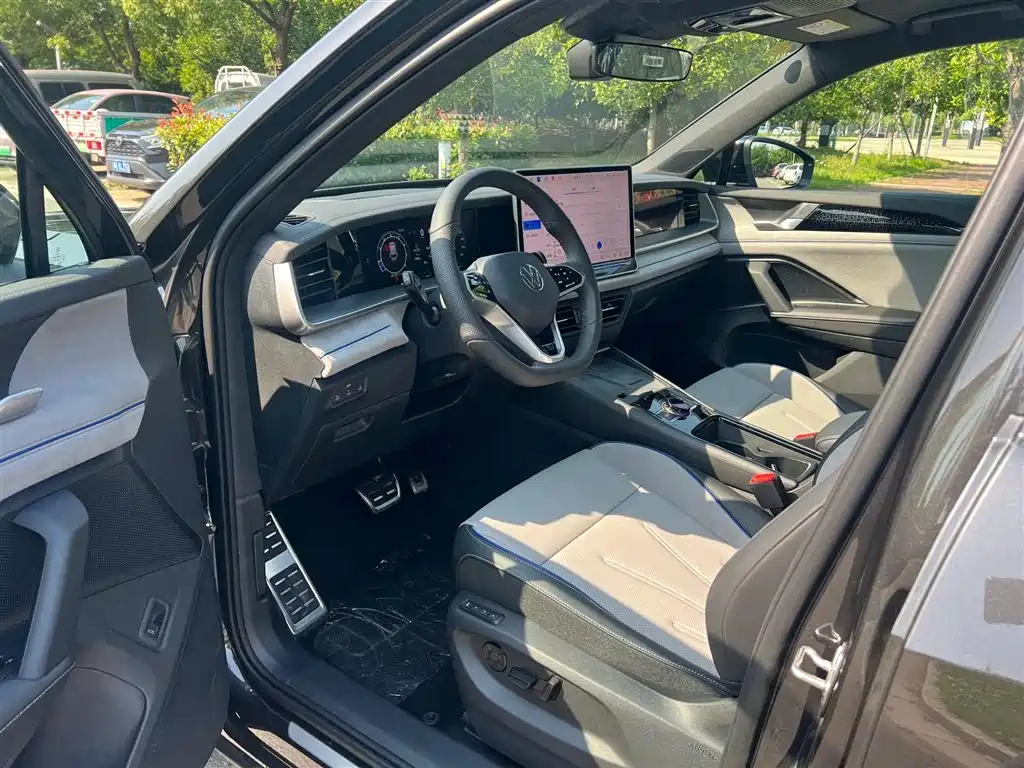 Volkswagen Tayron 2025 Model Tayron L 380TSI 4WD Luxury Easy Package фото 6