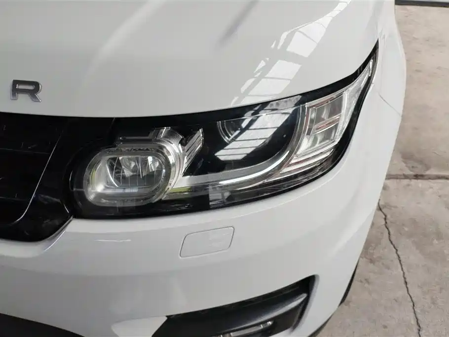 Land Rover Range Rover Sport 2016 Model 3.0 SC V6 HSE DYNAMIC фото 5