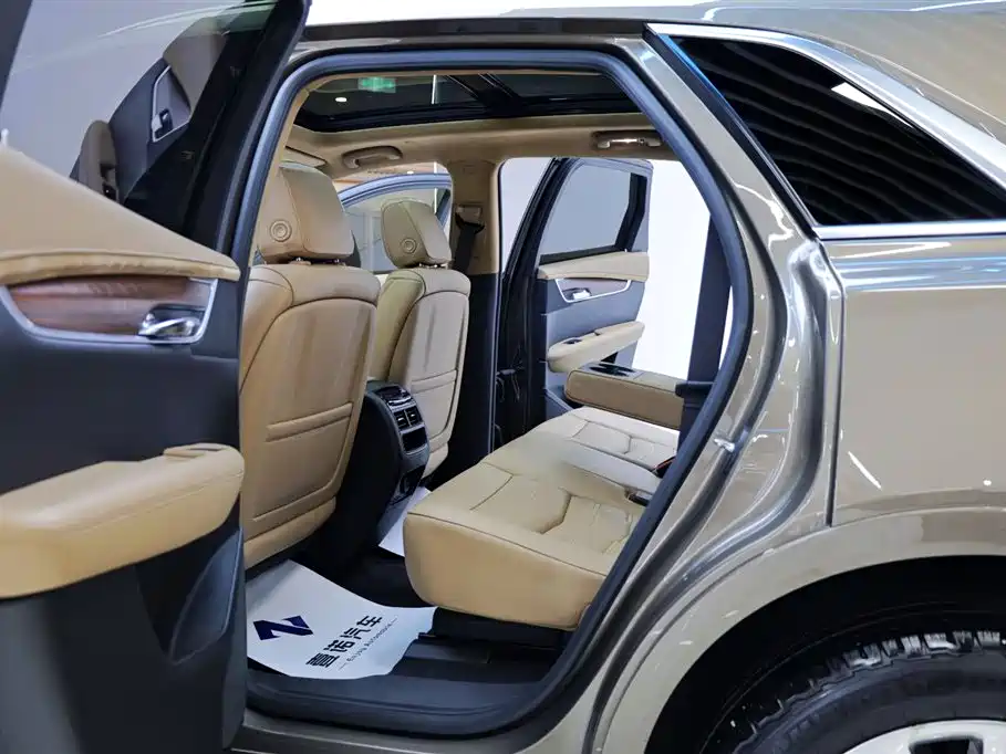 Cadillac XT5 2016 28T AWD Platinum Edition фото 30