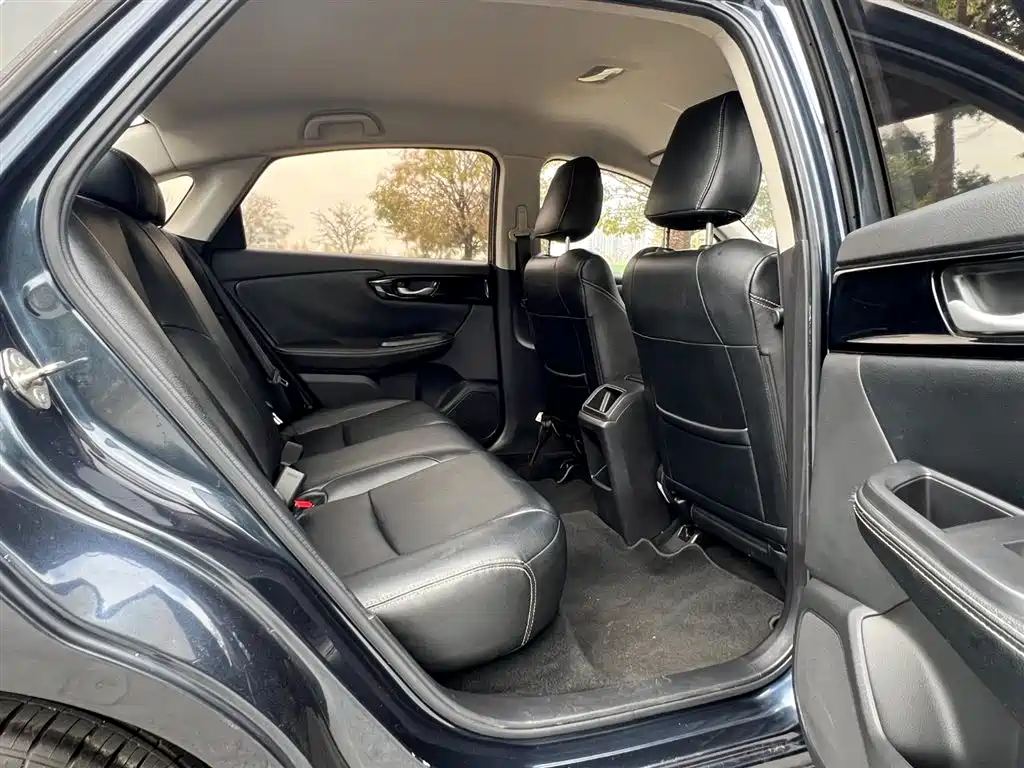 Honda ENVIX 2021 2019 180TURBO CVT Enjoyment China V