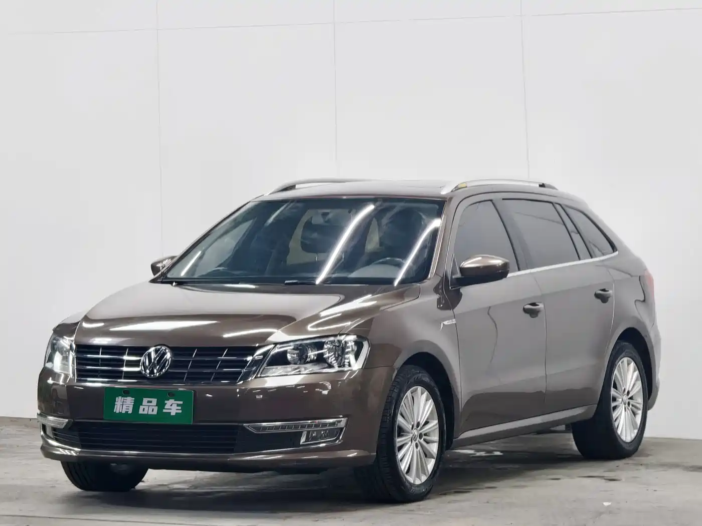 Photo 1 - Volkswagen Lavida Tour