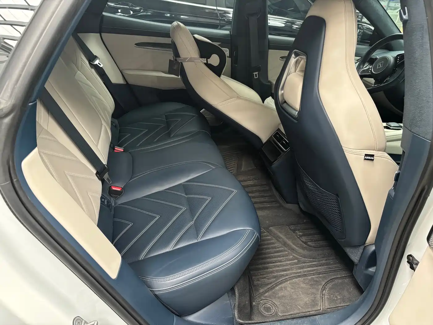 ZEEKR EXTREME KRYPTON 001