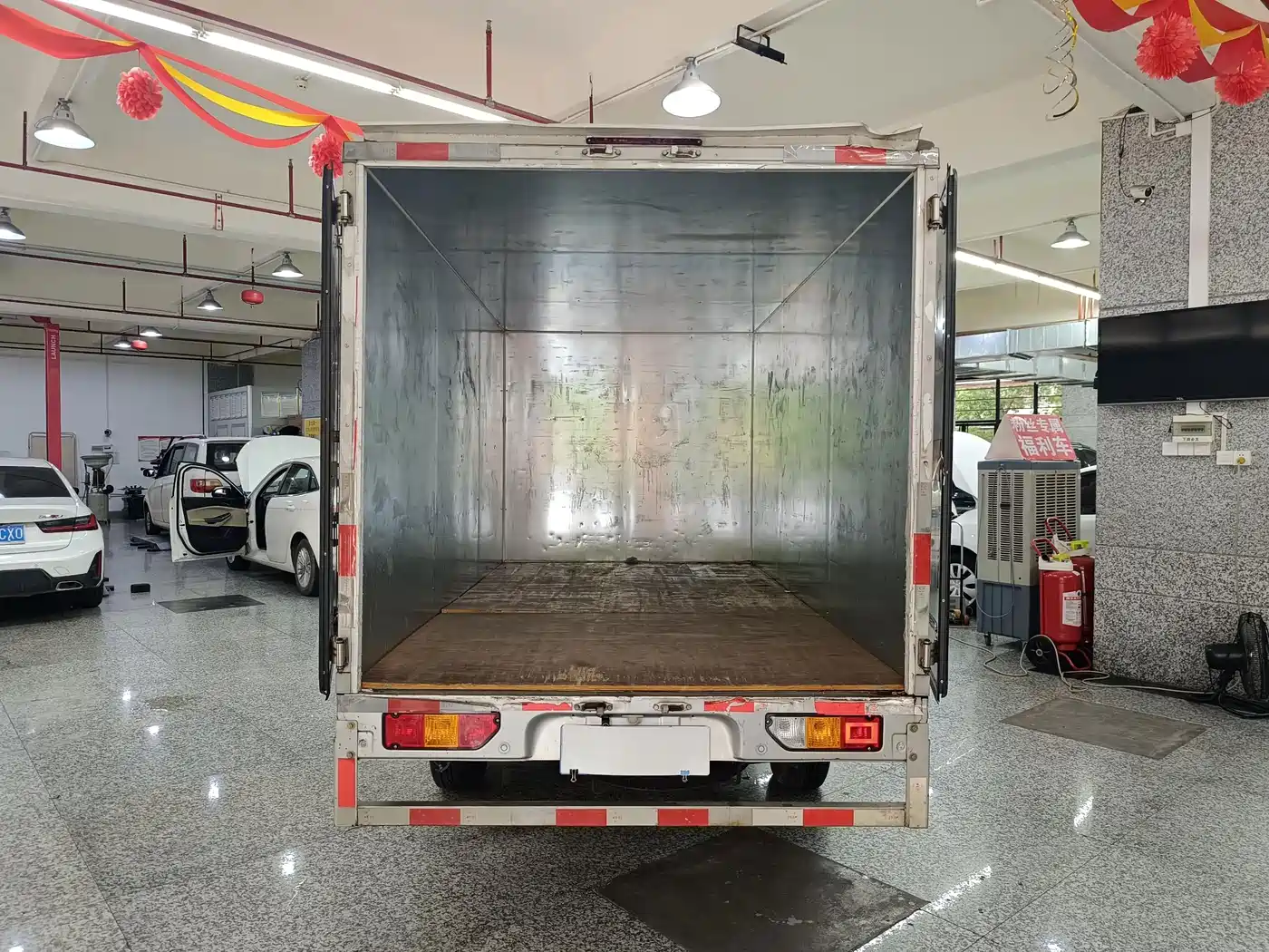 Wuling Motors Wuling Rongguang New Truck 2023 2021 1.8L Rural Vehicle Edition LV0 Extended Single Row LJ479Q6