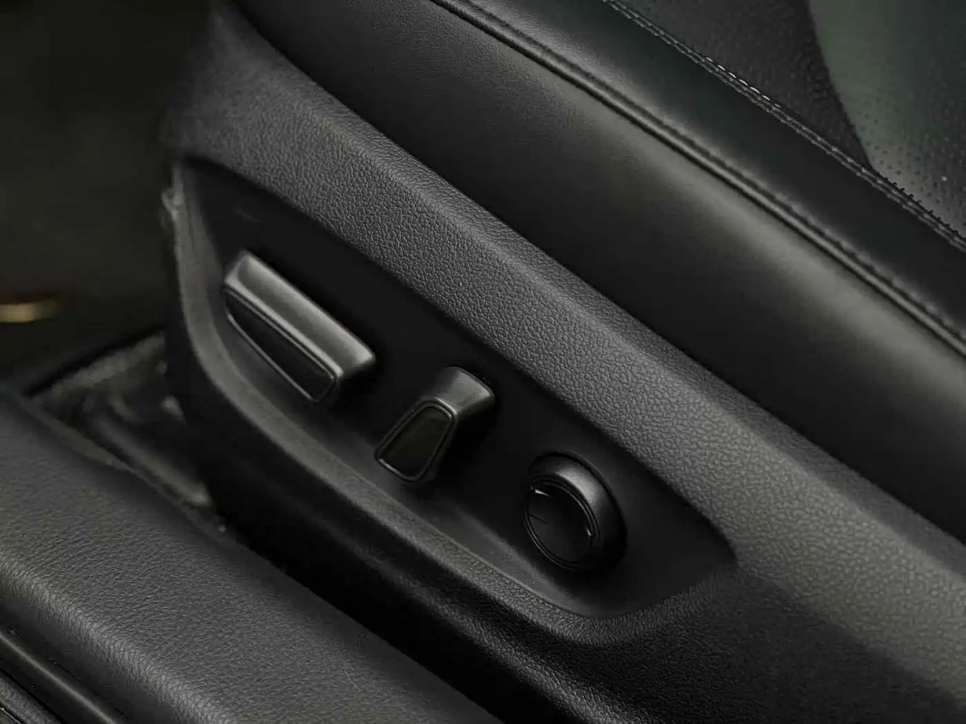 Toyota Avalon 2023 2.5L Touring Premium Edition фото 8