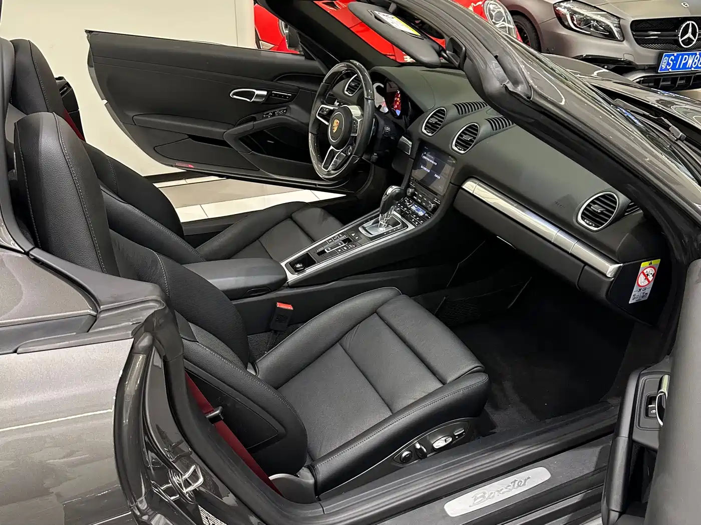 Porsche 718 2018 Boxster 2.0T фото 9