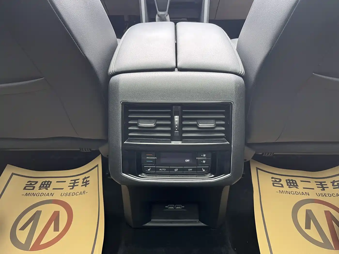 Volkswagen Teramont 2020 380TSI 4WD Luxury Edition China VI фото 12