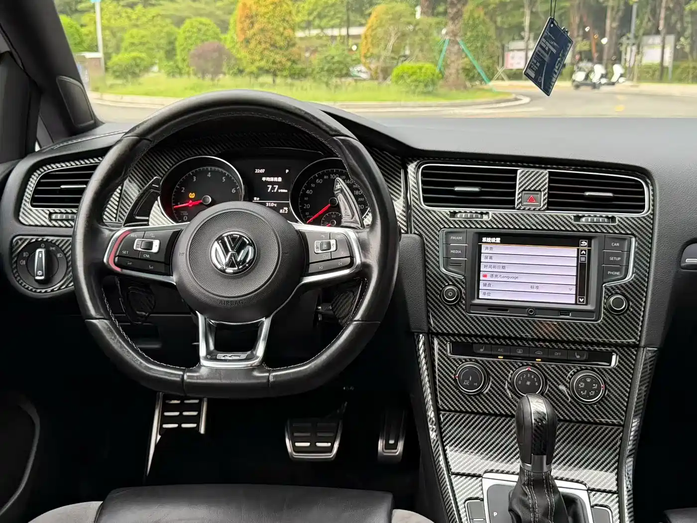 Volkswagen Golf 2017 280TSI Auto R-Line Millionth Anniversary Edition фото 6