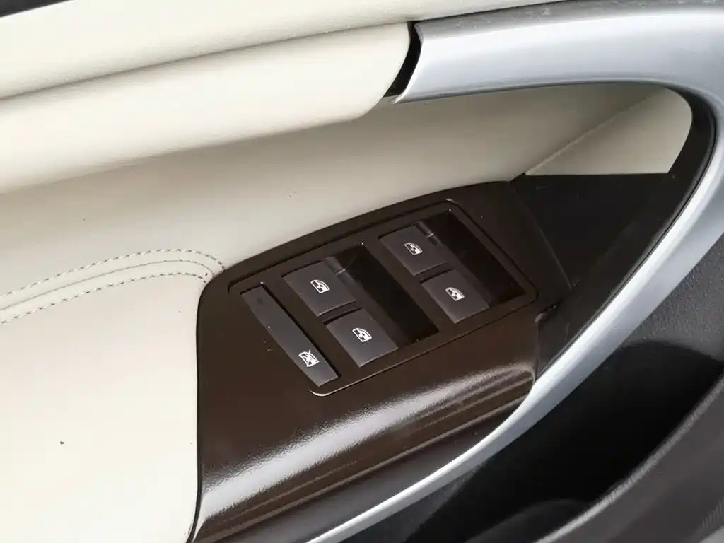Фото 9 - Buick Regal