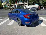 Фото 7 - Honda Civic