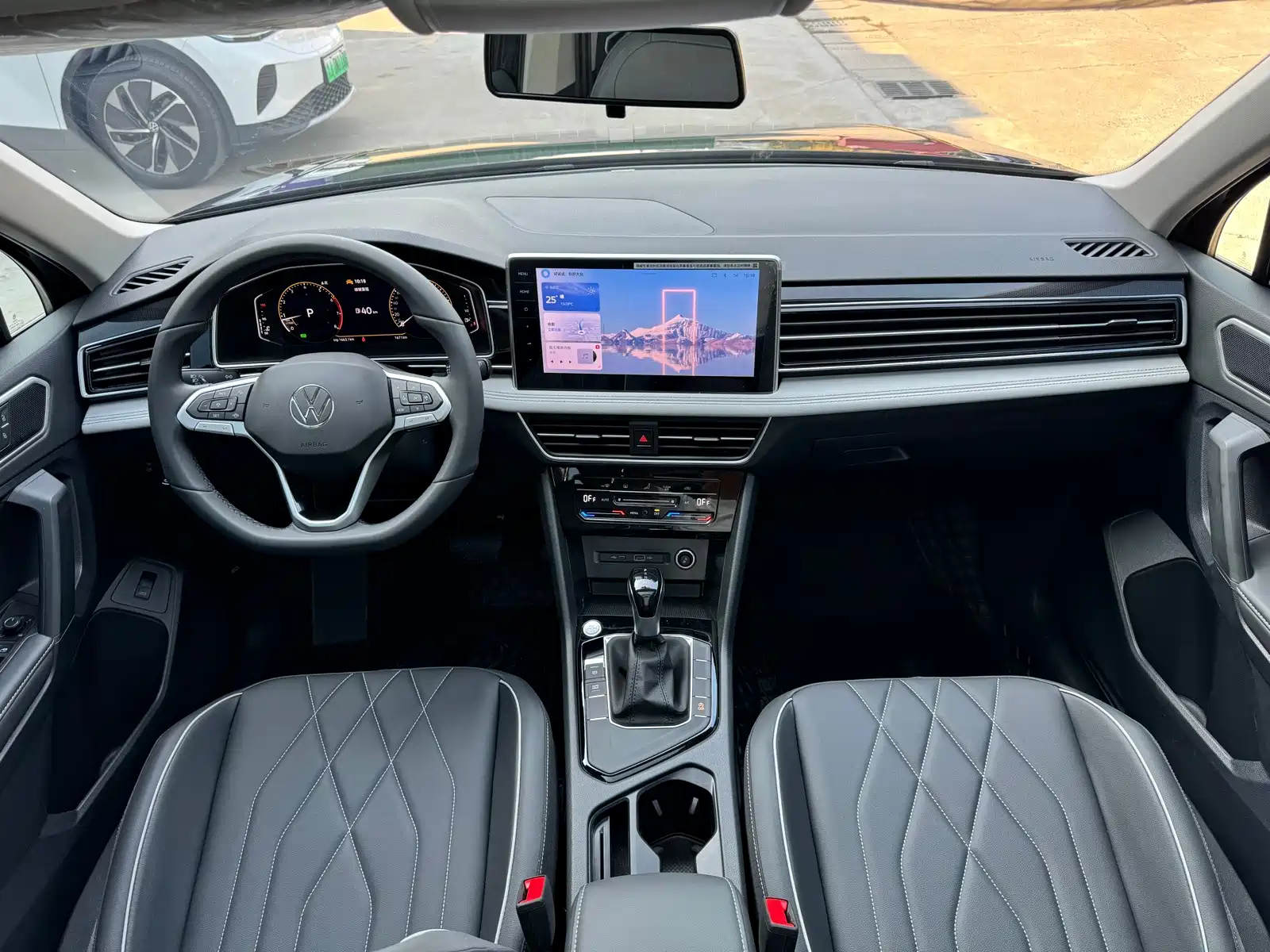 Фото 6 - Volkswagen Tiguan L