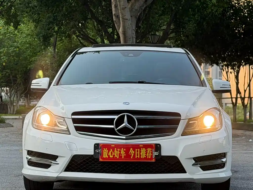 Mercedes-Benz C-Class 2013 C 260 Fashion Grand Edition фото 2