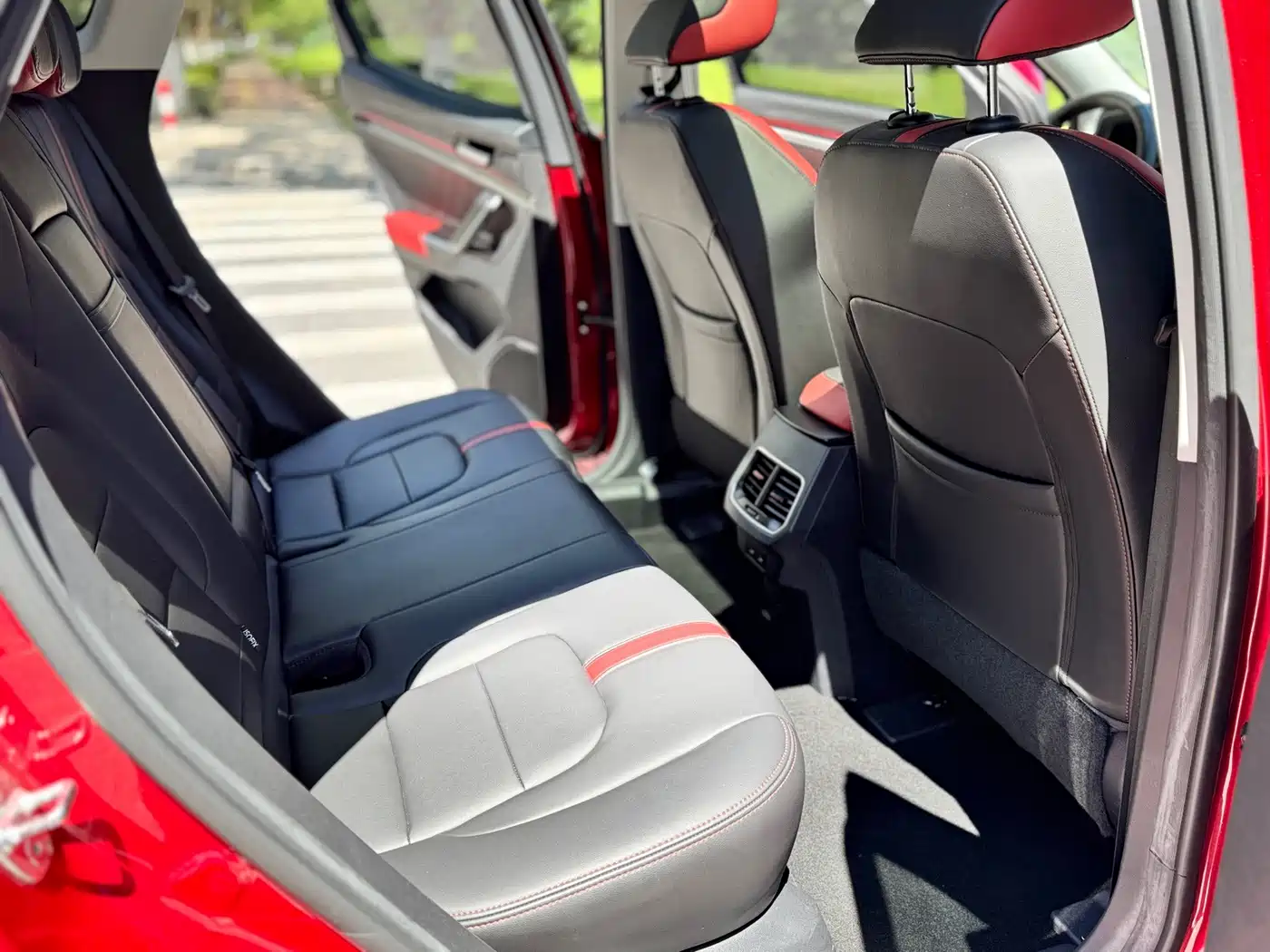 Haval H4 2019 2019 1.5GDIT DCT Ultra Luxury Smart Connect Edition China V