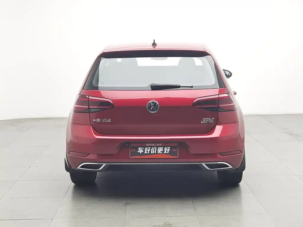 صورة 4 - Volkswagen Golf