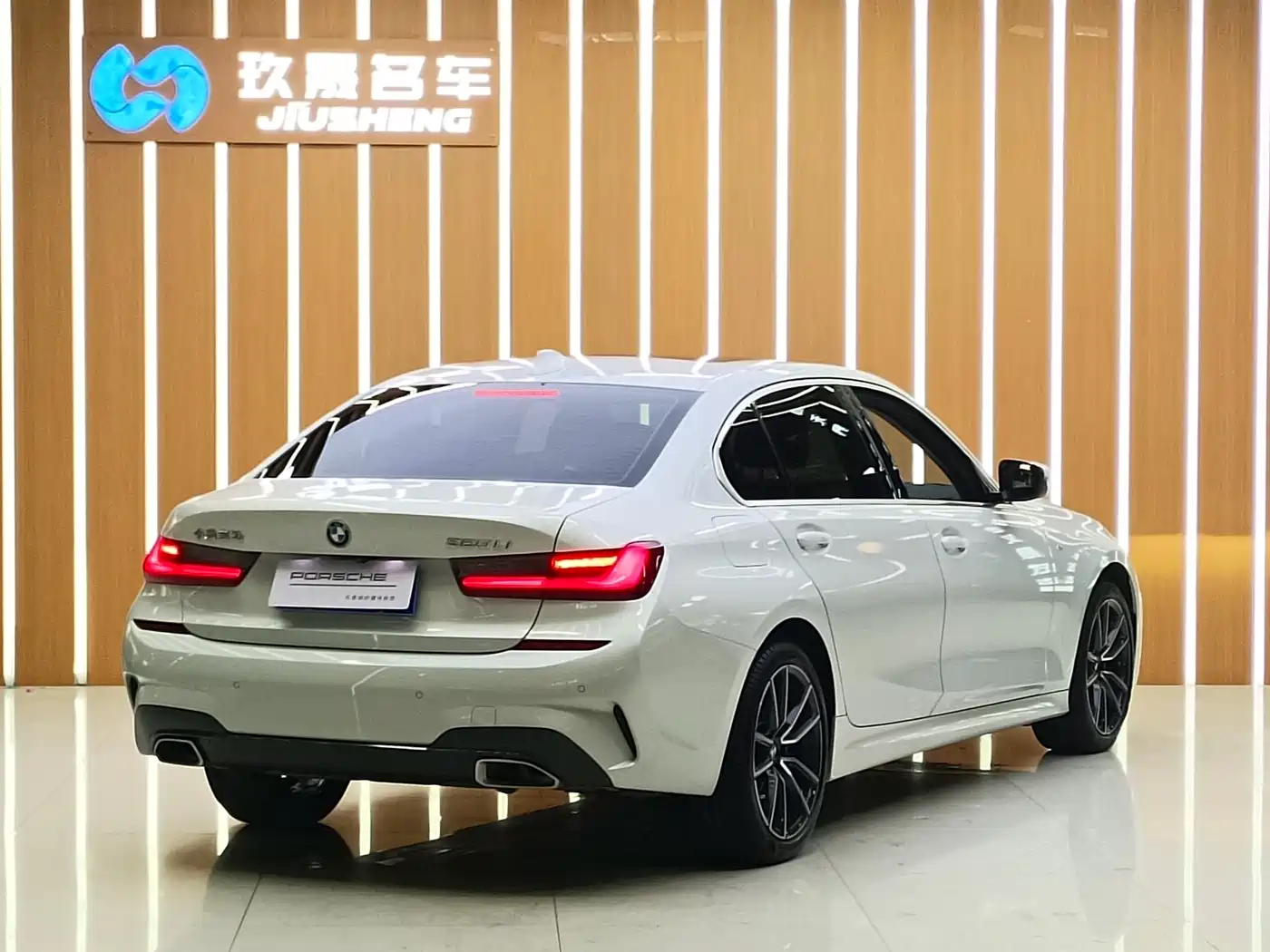 BMW 3-SERIES