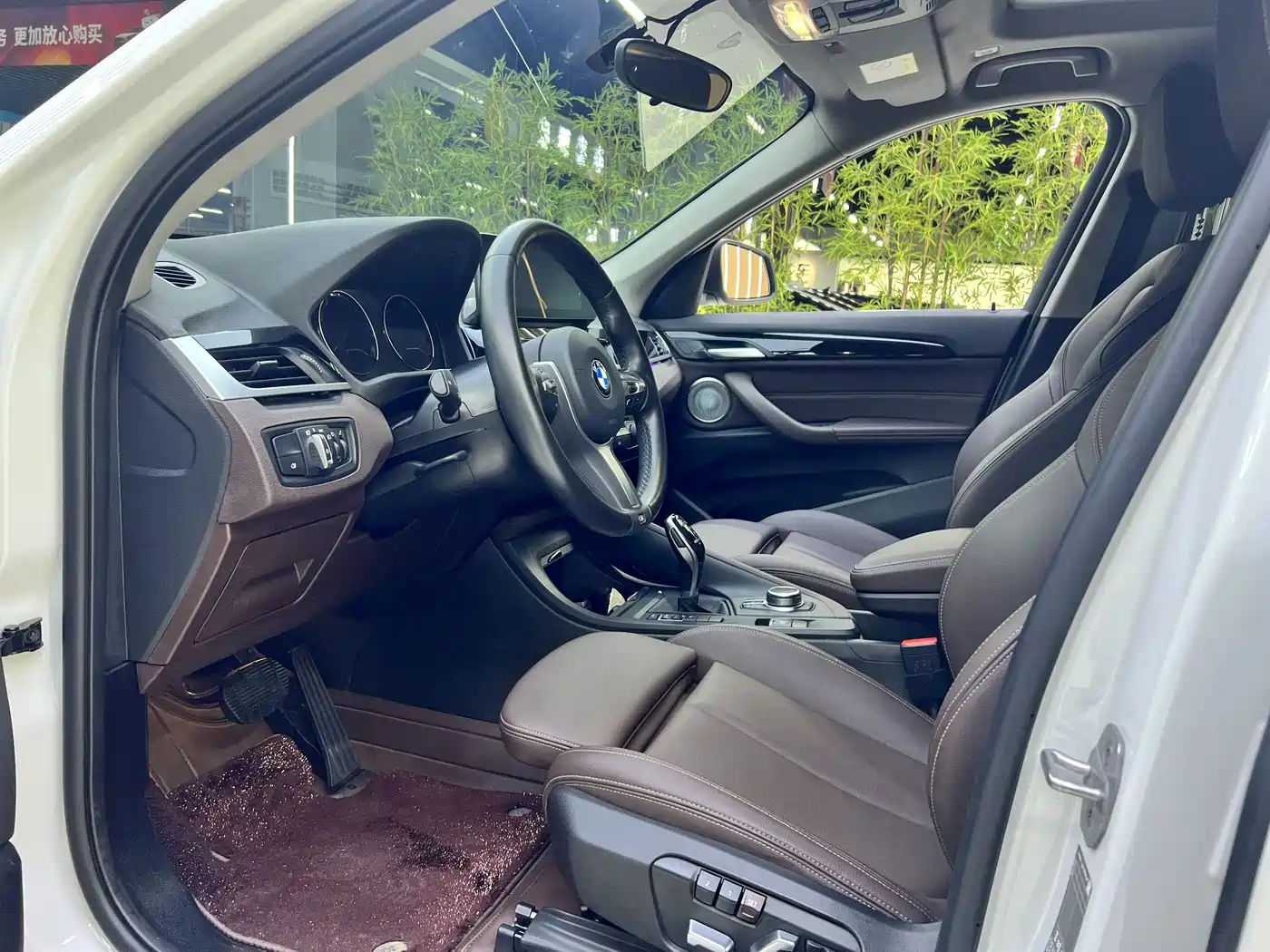 BMW X1 2022 sDrive25Li Leading фото 10