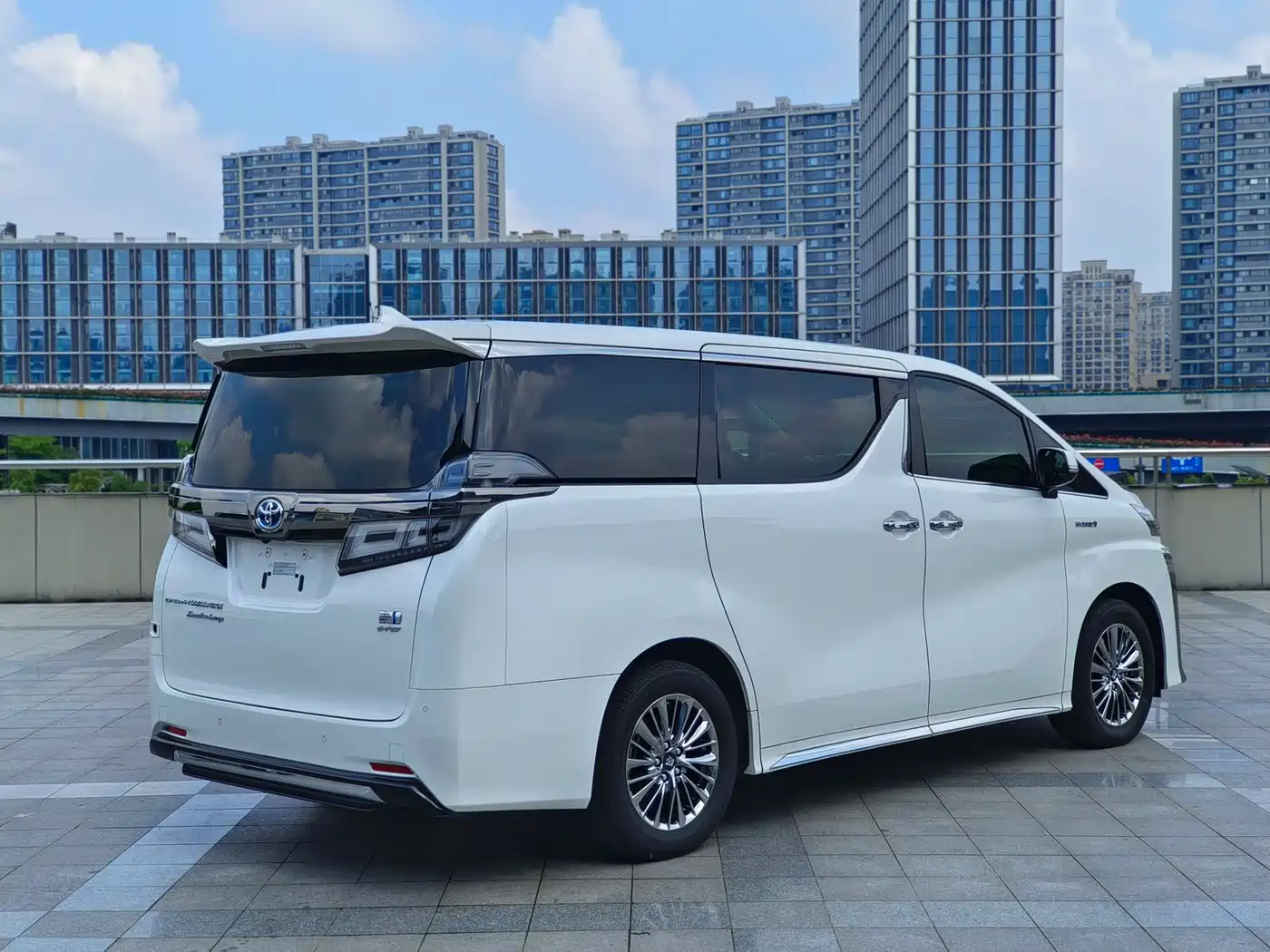 Toyota Vellfire 2023 Crown Hybrid 2.5L HV Ultimate фото 7