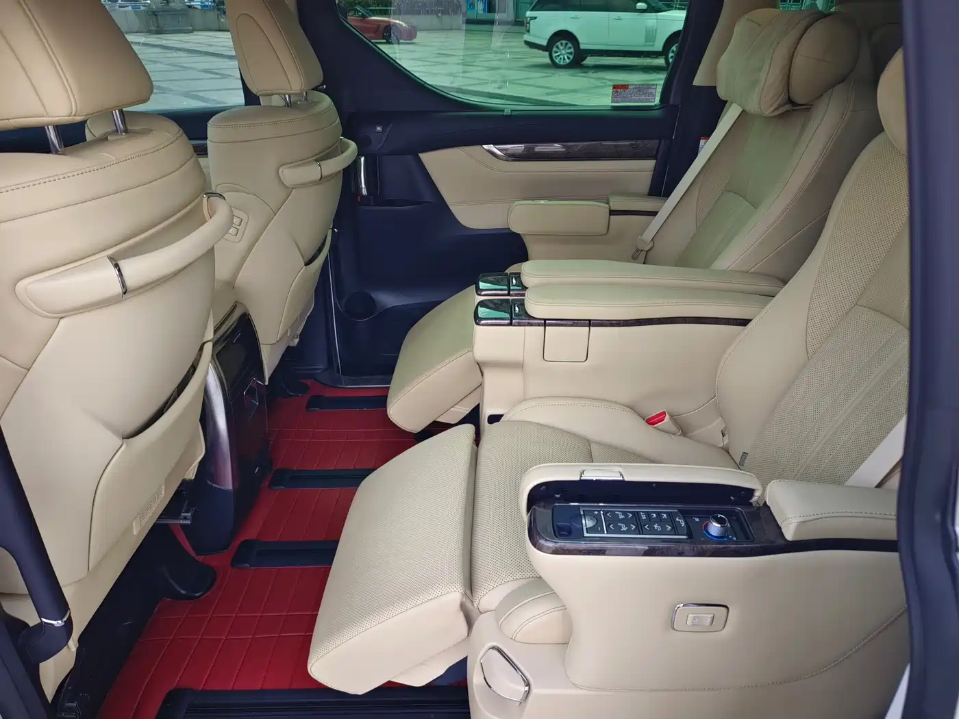 Toyota Vellfire 2023 Crown Hybrid 2.5L HV Ultimate фото 9