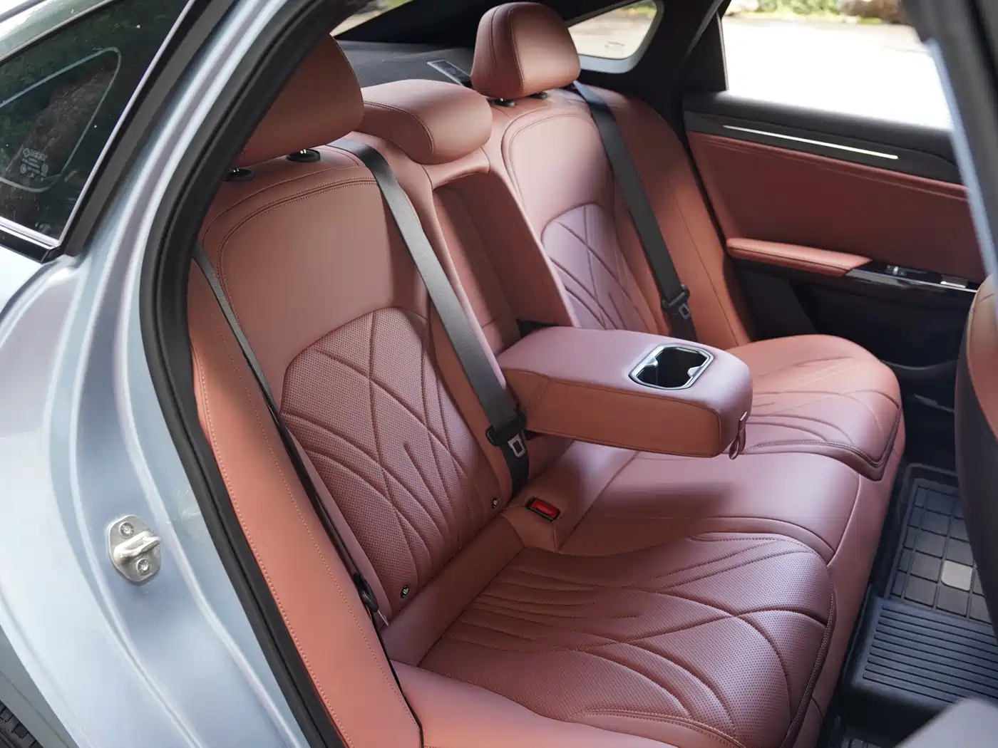 Geely Galaxy Galaxy L6 2025 2025 EM-i 140km Starship Edition