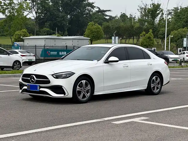 Mercedes-Benz C-Class 2022