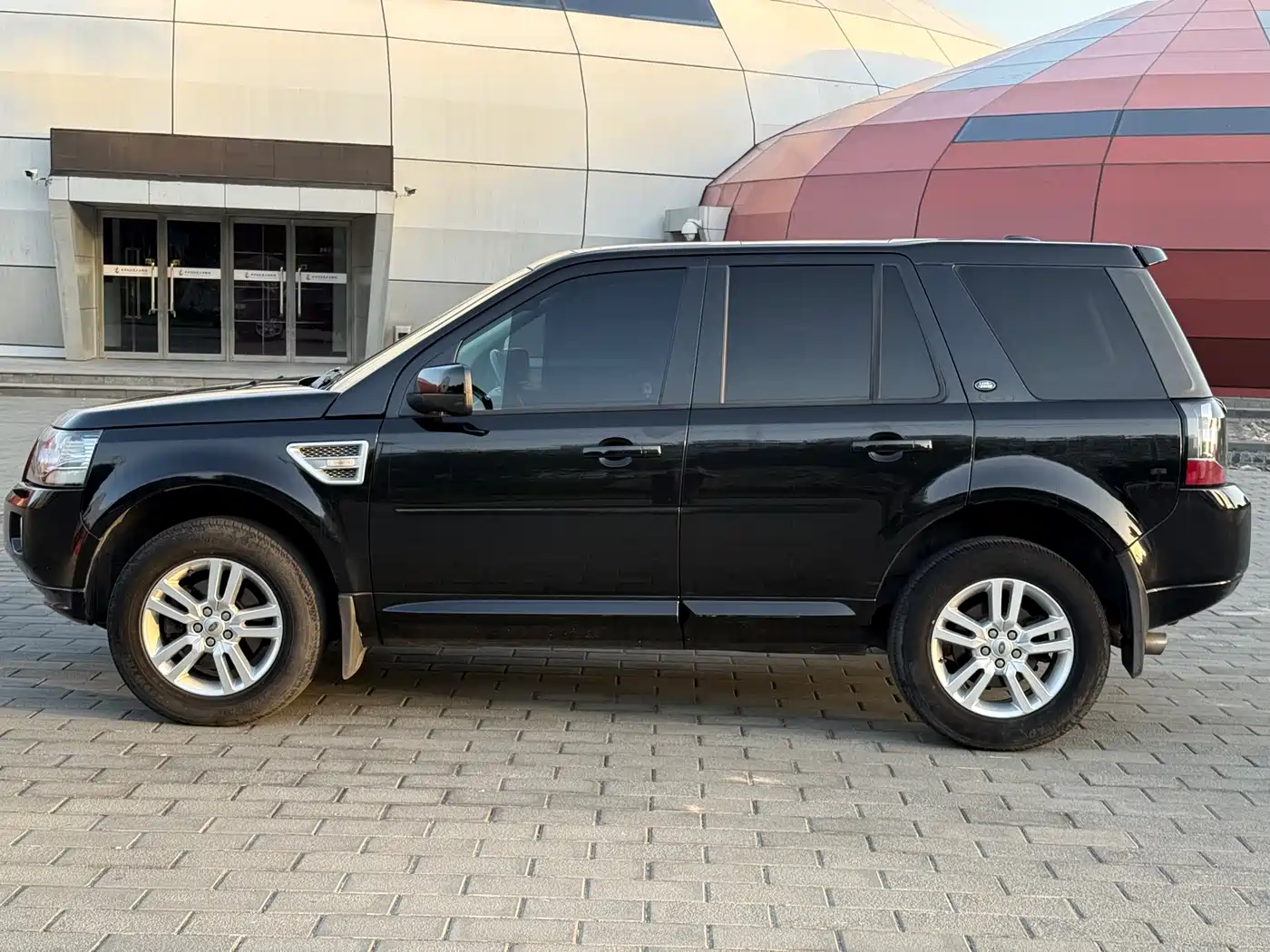 Land Rover Freelander 2 2014 2.0T Si4 SE Gasoline Edition фото 7