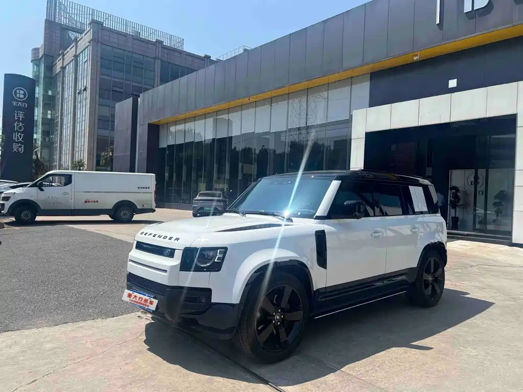 Land Rover Defender 2026 2025 110 3.0T P400 -Dynamic HSE