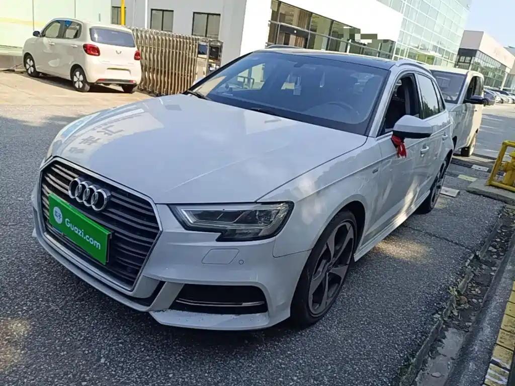 Фото 1 - Audi A3