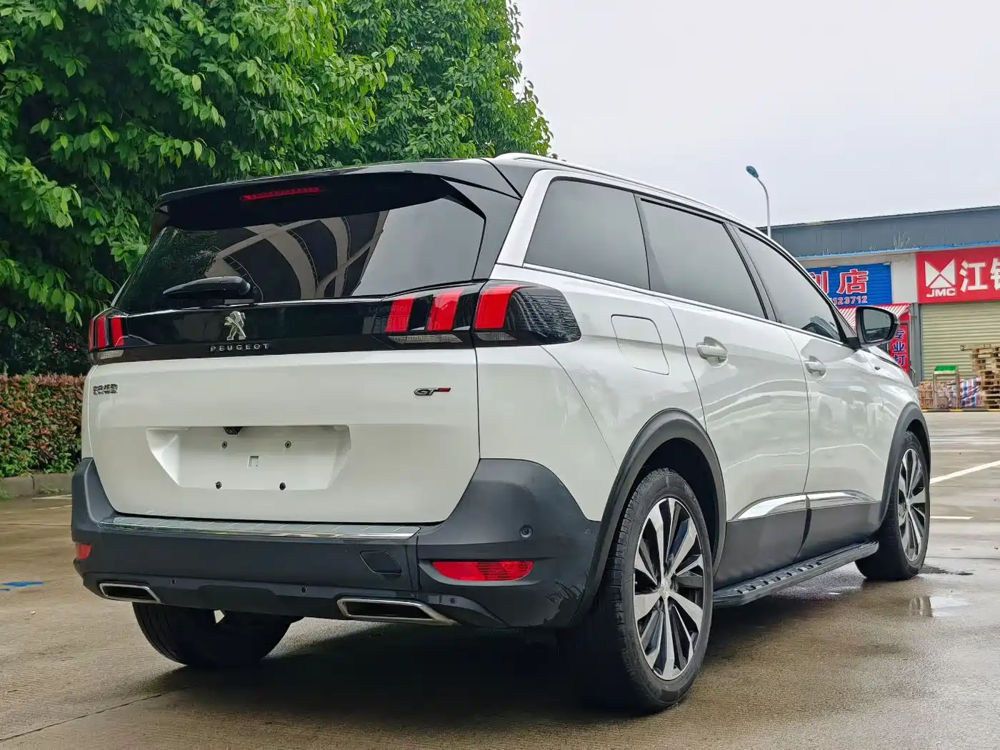 Peugeot 5008 2017 380THP 7-Seater Luxury GT Edition фото 7