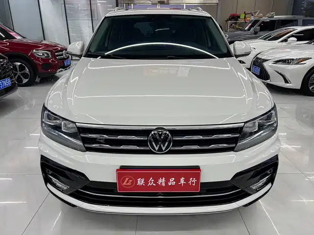 Volkswagen Tiguan L 2021 330TSI Automatic 2WD R-Line Premium