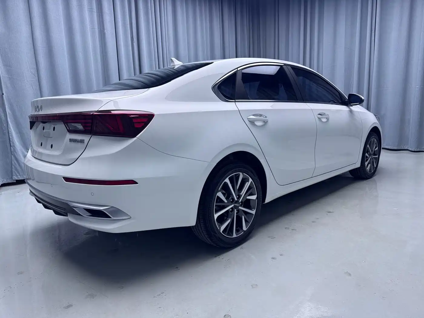 Kia K3 2021 1.5L CVT Fashion Edition фото 17