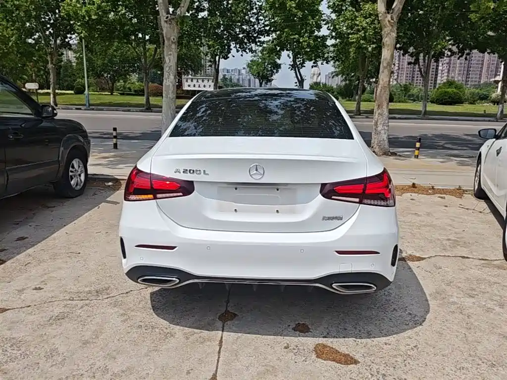 Mercedes-Benz A-Class 2022 Facelift A 200 L Sport Sedan Dynamic фото 6