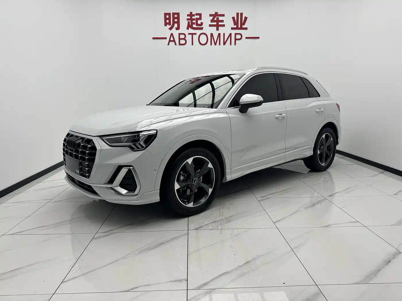 Audi Q3 2023 35 TFSI Fashion Dynamic (1.4T)