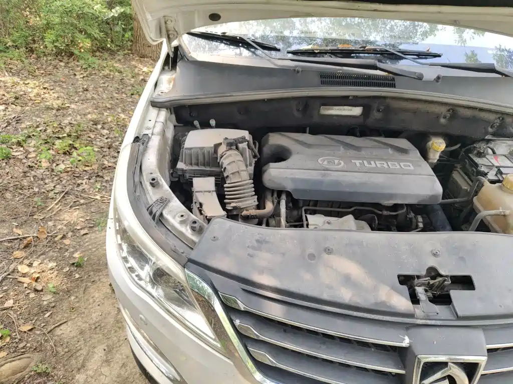 Baojun 560 2017 2016 1.5T Manual Luxury
