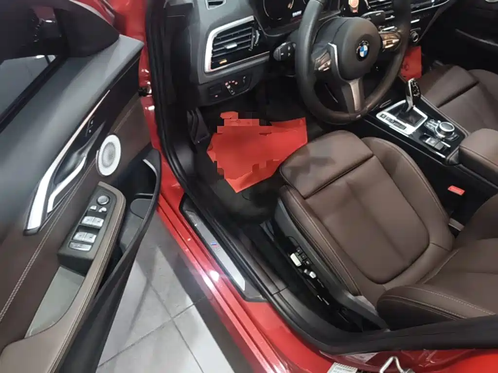 BMW 1 Series 2021 120i M Sport Shadow Edition фото 16