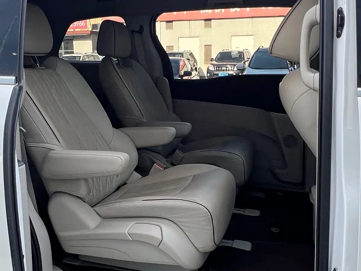 Buick GL8 2021 Land Business Class 652T Luxury фото 17
