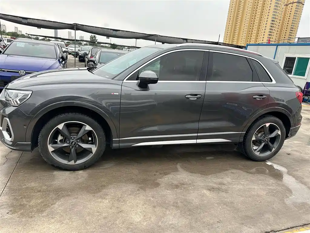 Audi Q3 2021 35 TFSI Fashion Sport фото 3