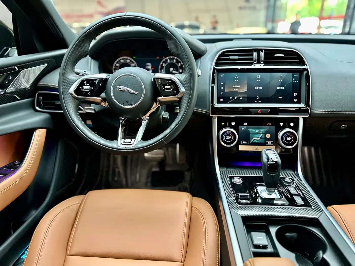 Jaguar XEL 2024 Model 2.0T 250PS R-DYNAMIC S Gloss Black Sport Edition фото 5