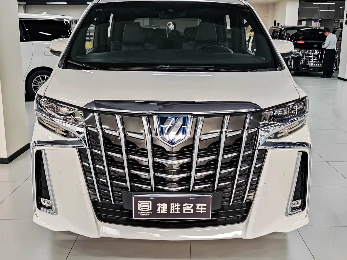 Toyota Alphard 2021 Hybrid 2.5L Premium фото 2