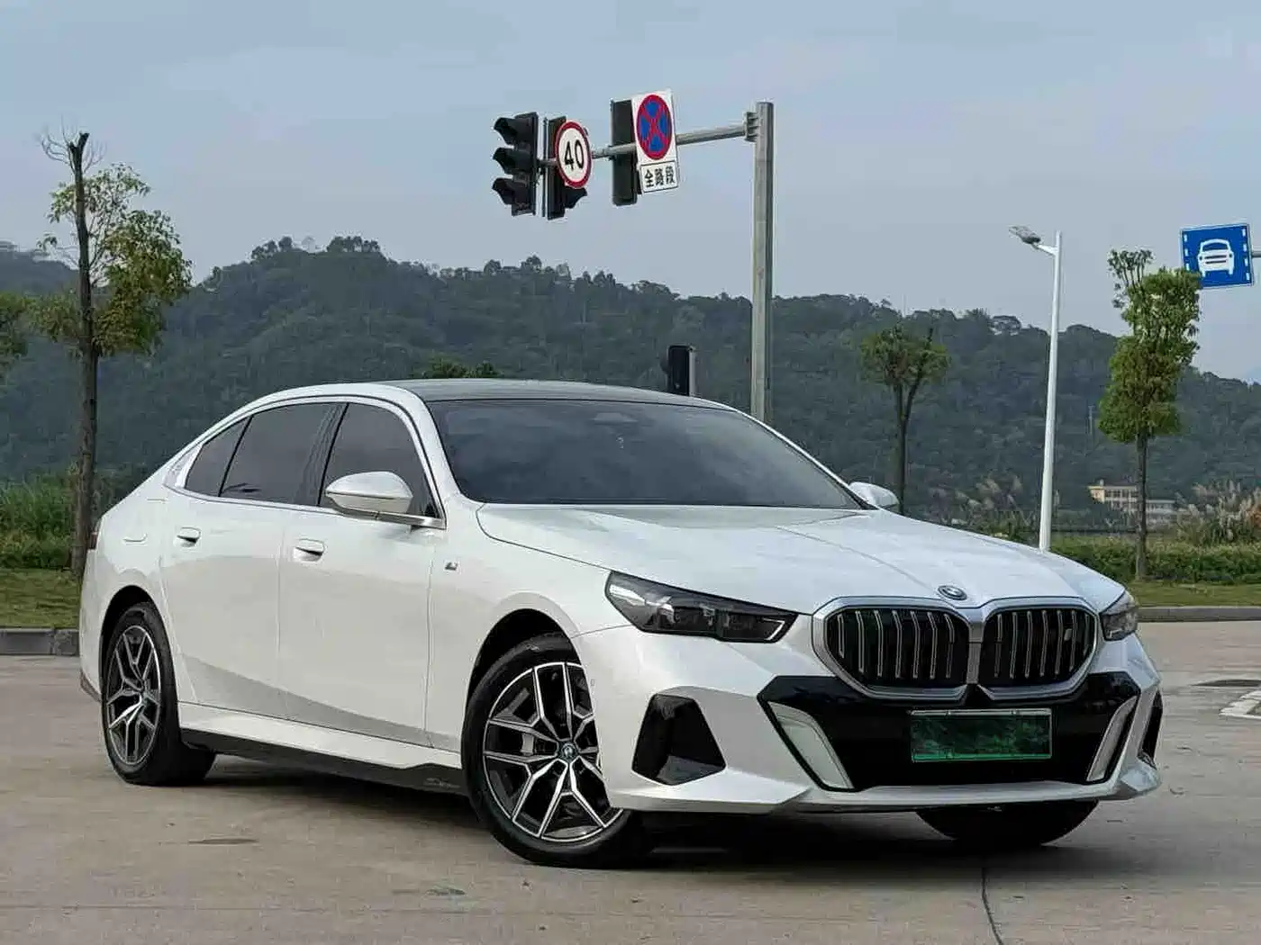 BMW i5 2025 2024 eDrive 35L M Sport Package