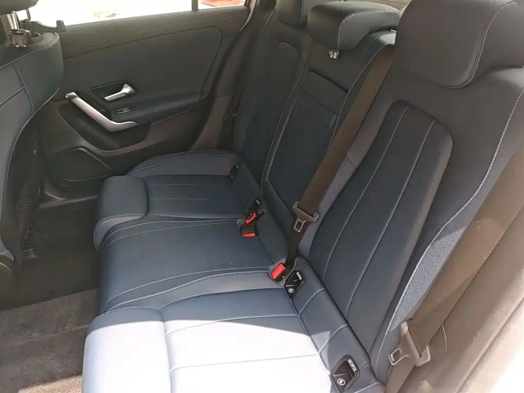 Mercedes-Benz A-Class 2022 Facelift A 200 L Sport Sedan Dynamic фото 17