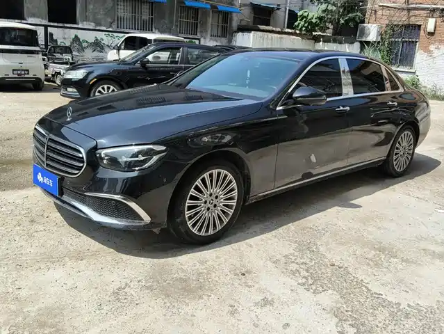 Mercedes-Benz E-Class 2023