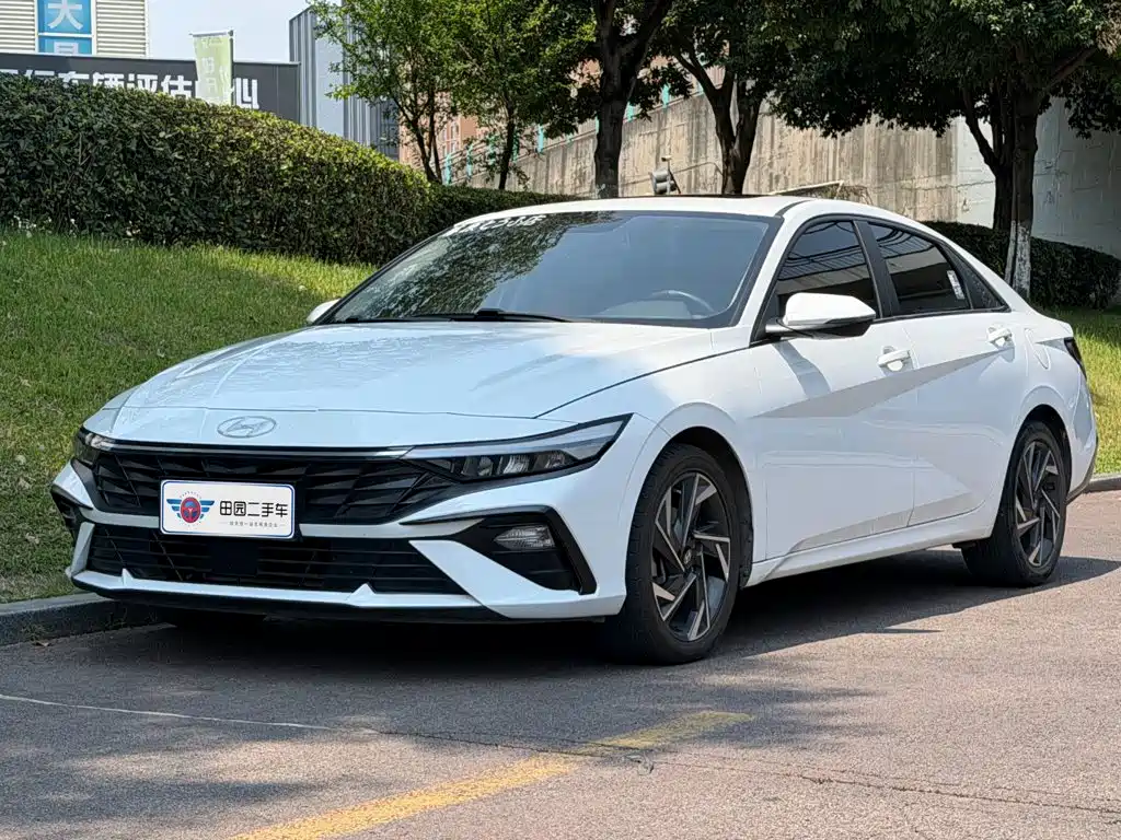 Hyundai Elantra 2023 1.5L CVT GLX Elite Edition