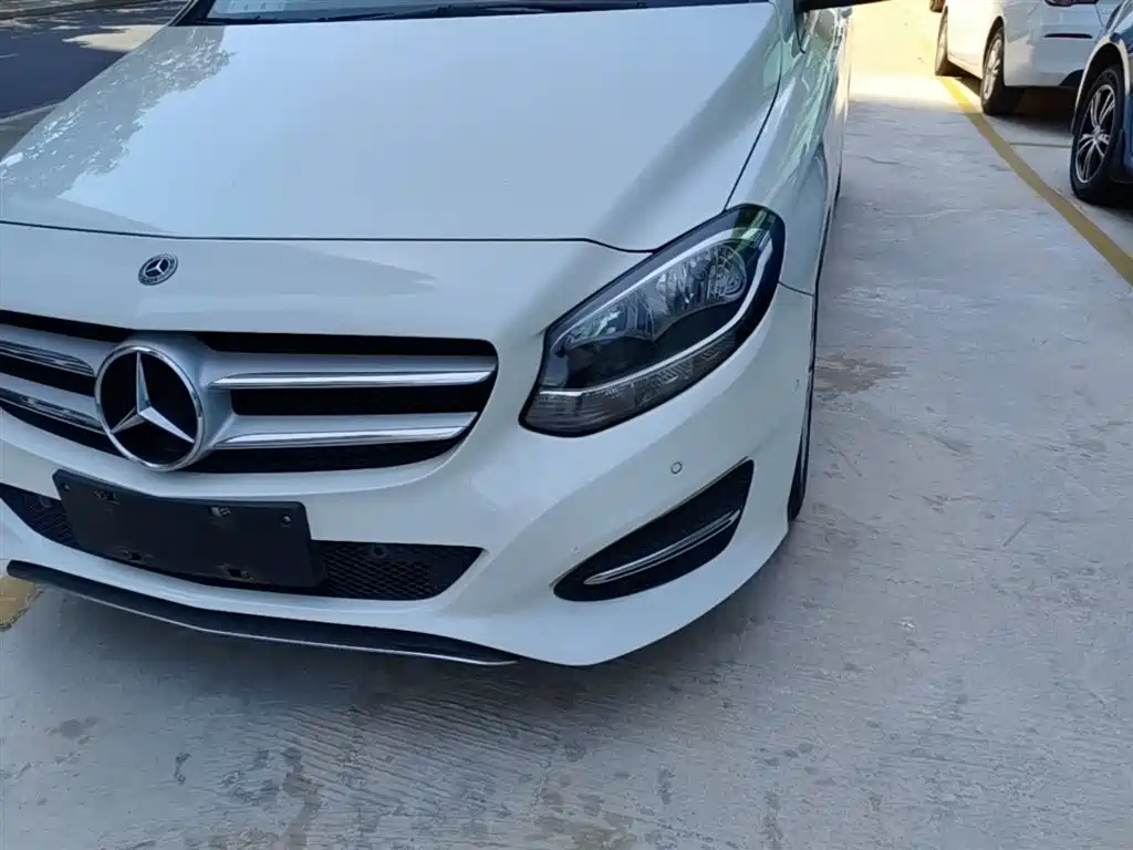 Mercedes-Benz B-Class 2019 B 200 Dynamic фото 24