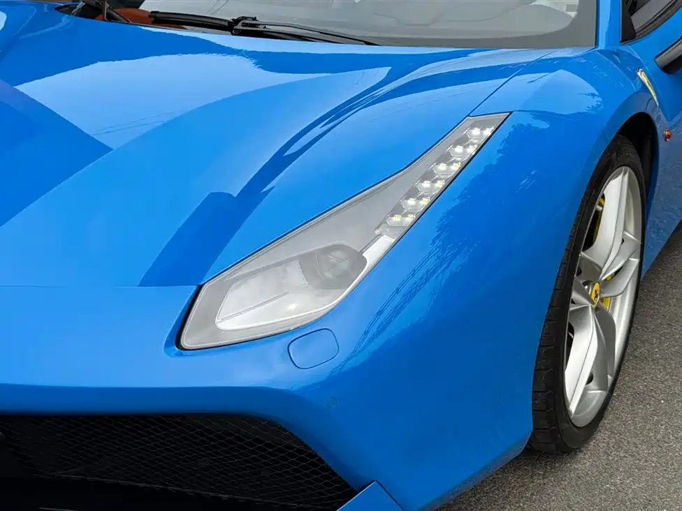 Ferrari 488 2019 2015 488 Spider