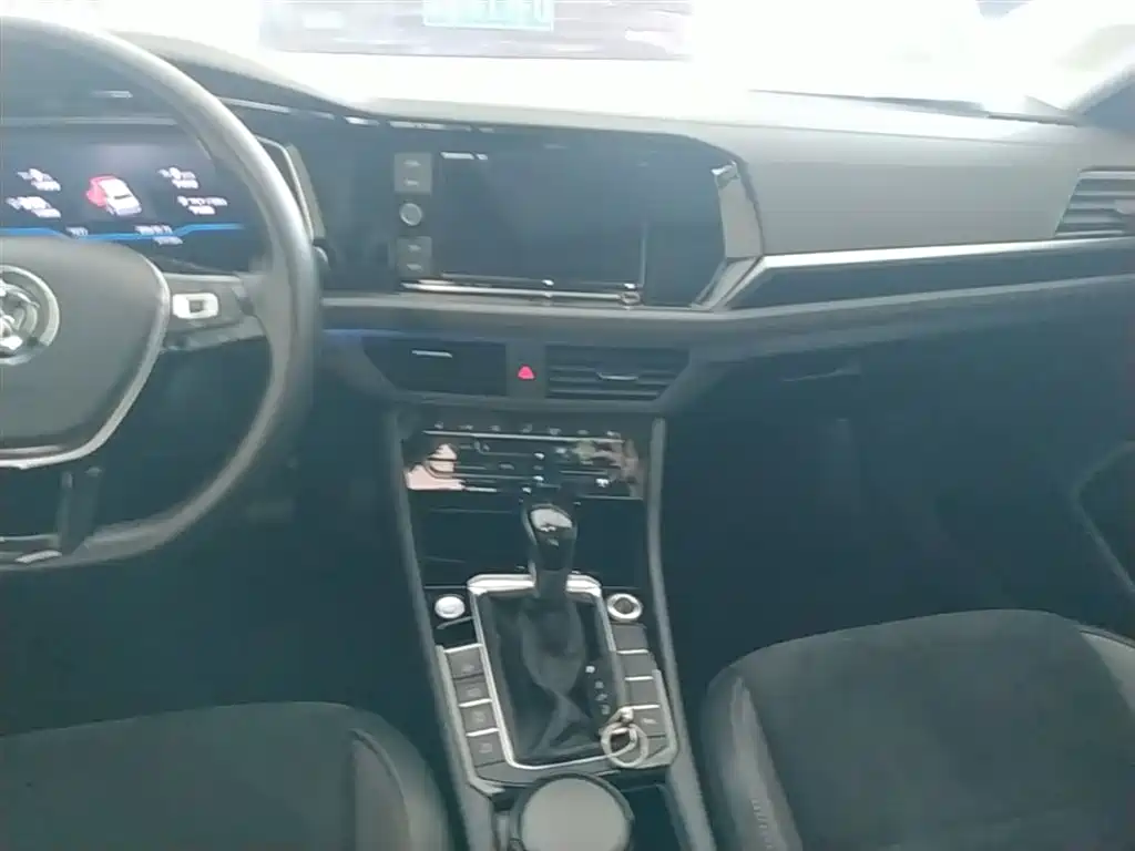 Volkswagen Sagitar 2019 280TSI DSG Luxury Edition China VI фото 9