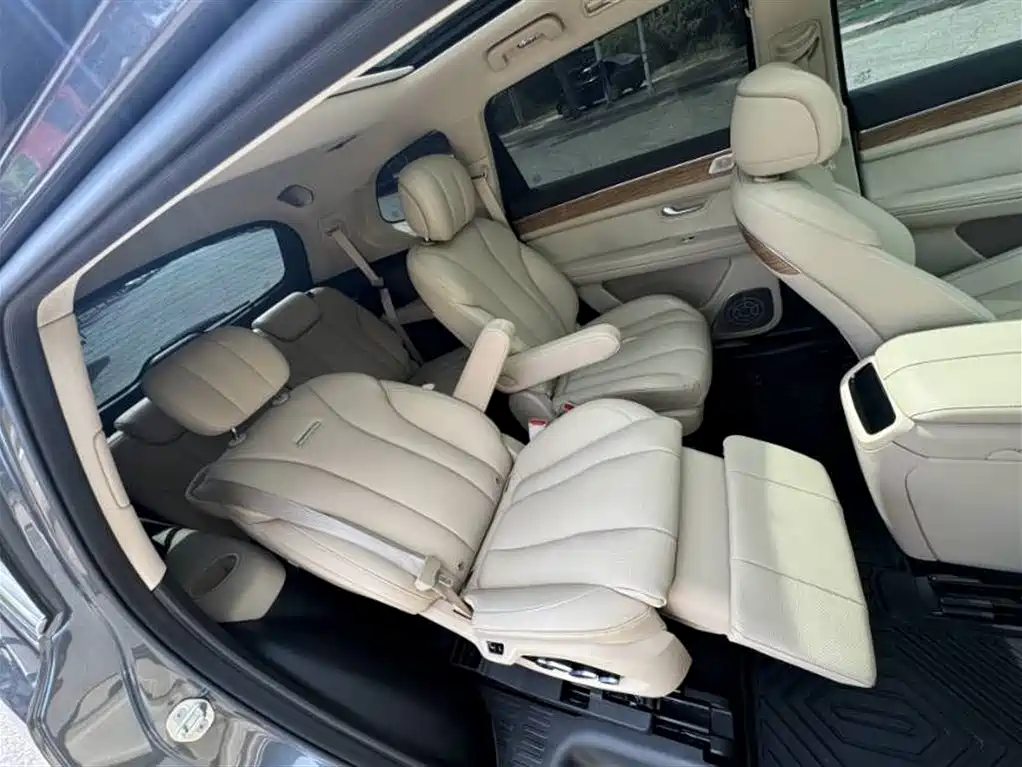 AITO Wenjie AITO M7 2022 1.5T RWD Comfort Edition фото 12