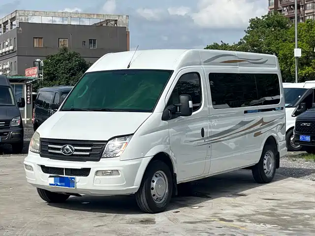 SAIC Maxus Xintu V80 2021 2.0T Manual Classic Aoyuntong Long Wheelbase Medium Roof 6/7/8/9-Seater