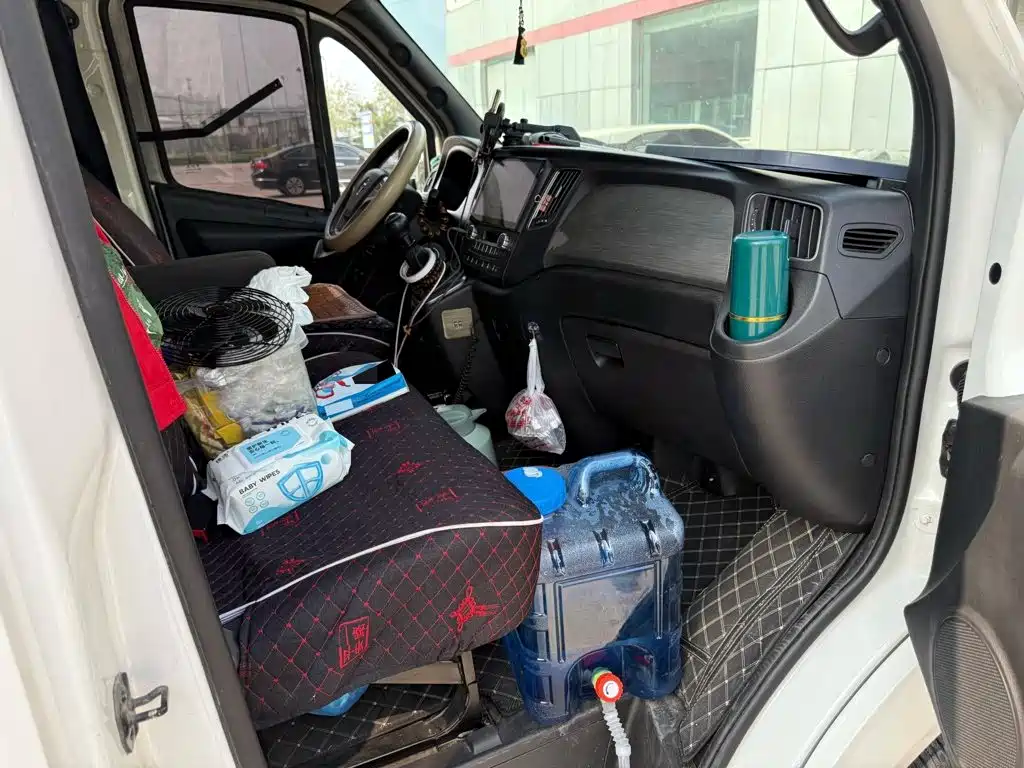 Foton Tuyano 2025 2024 Tuya Pro Multi-Purpose 2.0T Manual RWD Short Wheelbase Medium Roof Rear Single Tire 5/6/9-Seater