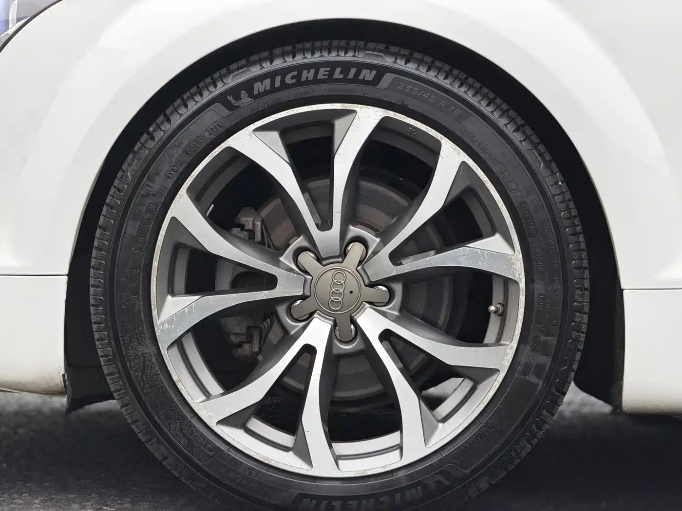 Audi TT 2011 TT Roadster 2.0TFSI фото 4