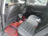 صورة 11 - Volkswagen Tharu