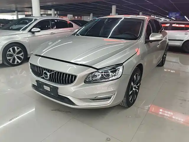 Volvo S60 2020